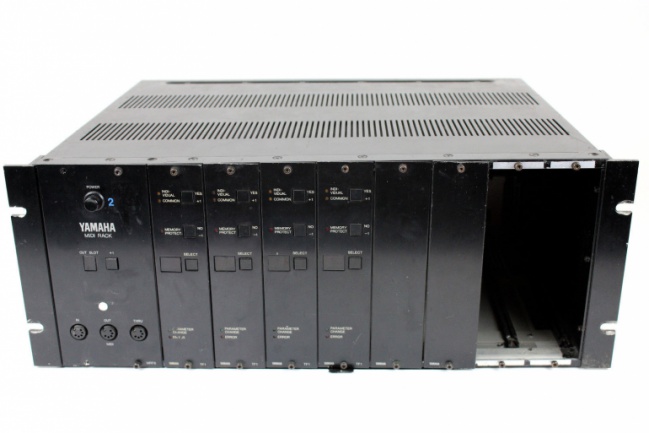 Yamaha TX216/416/816 (1984)