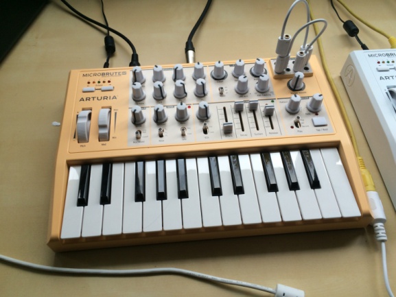 Arturia Microbrute SE