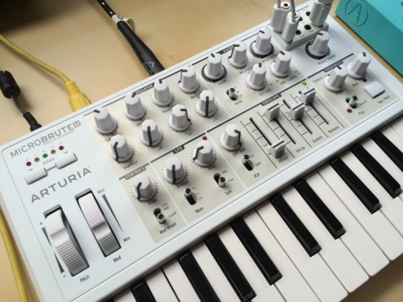 Arturia Microbrute SE