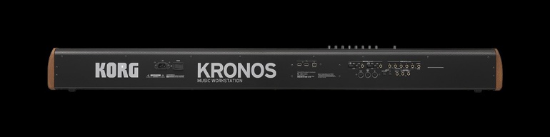 Korg Kronos - Panel trasero