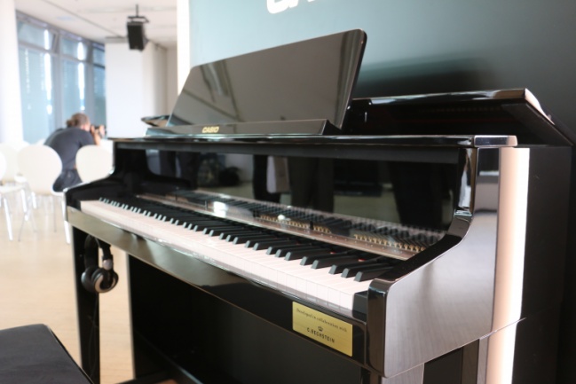 Casio Grand Hybrid GP-500BP (frontal transparente)