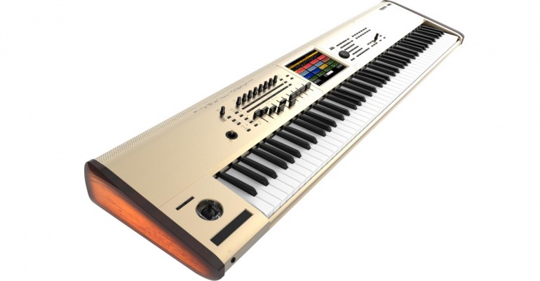 Korg Kronos dorado
