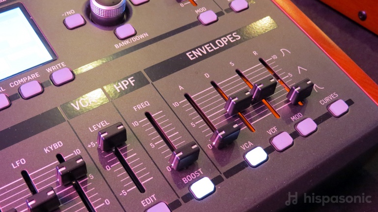 Behringer DeepMind 12 Desktop