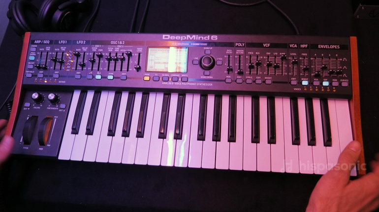 Behringer DeepMind 6