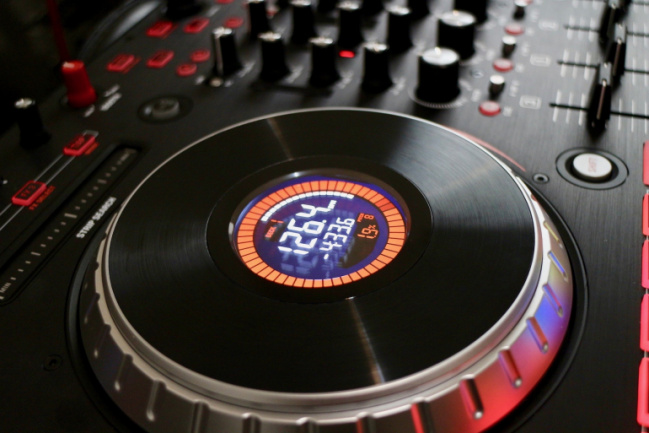 Numark NS6II Jogwheel