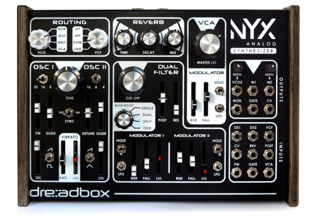 Dreadbox Nyx delante