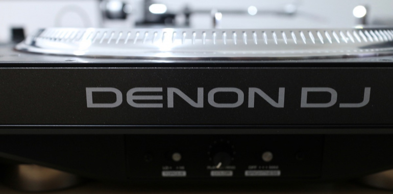 Denon VL12 Lateral