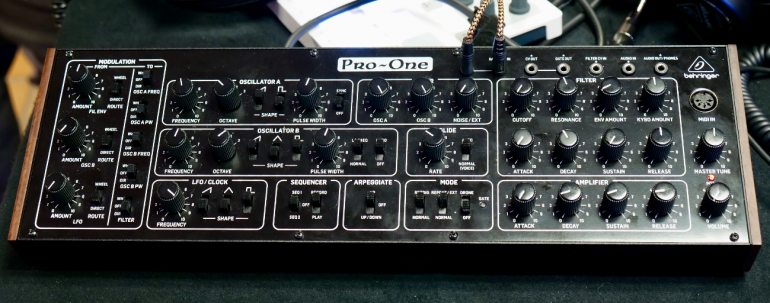 Behringer Pro-One