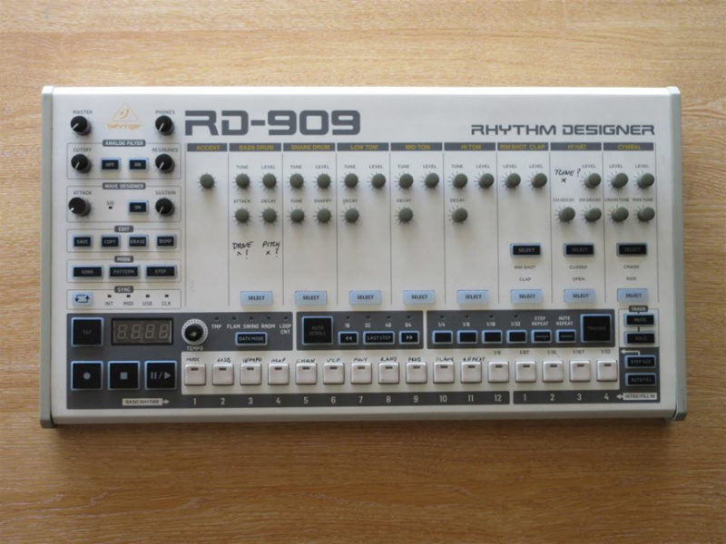 Behringer RD-909