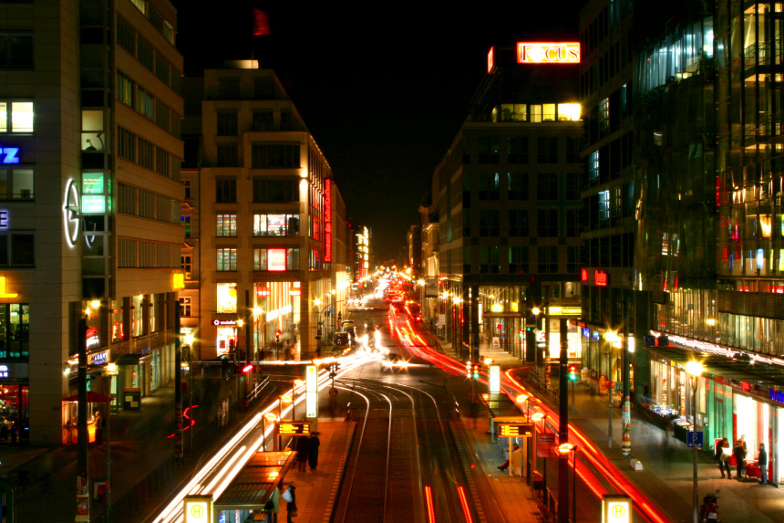 Friedrichstrasse de noche