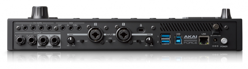 Akai Force panel trasero