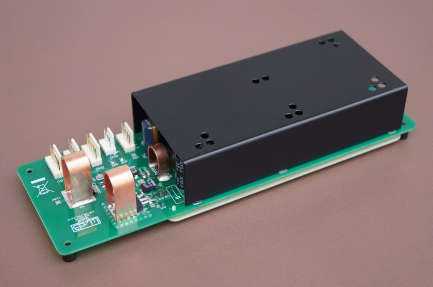 Fuente de alimentación para Roland Juno 6/60