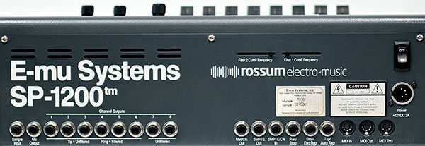 SP-1200 'recauchutada' por Rossum Electro-Music