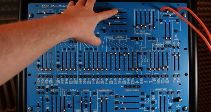Behringer 2600 Blue Marvin