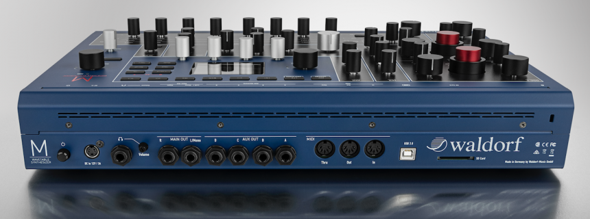 Waldorf M, vista trasera