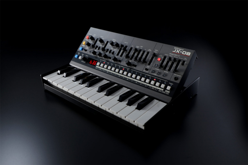 Roland JX-08