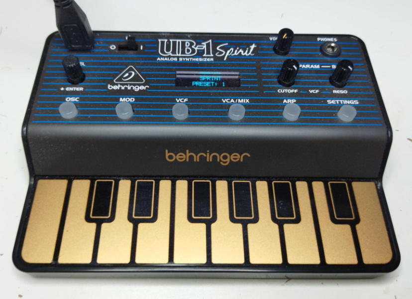 Behringer UB-1