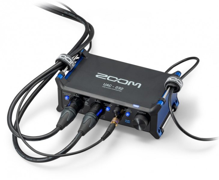 Zoom UAC-232