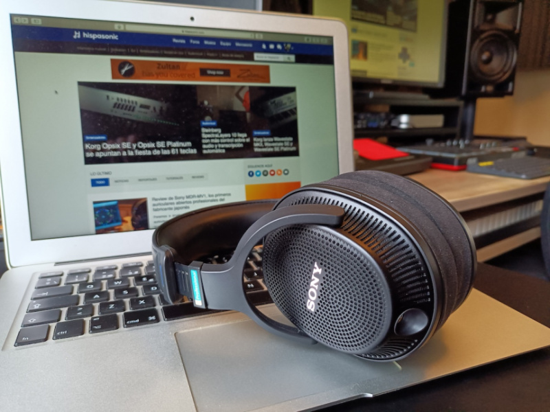 Sony MDR-MV1