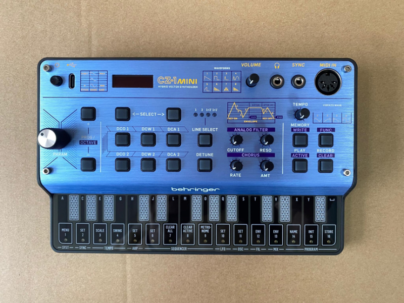 Behringer CZ-1 Mini