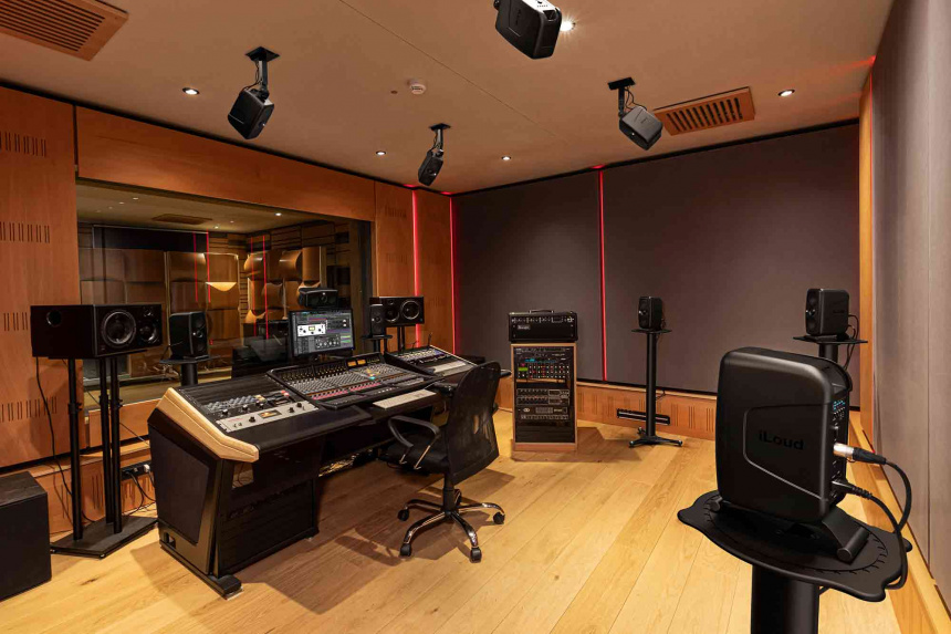 IK Multimedia iLoud MTM MKII