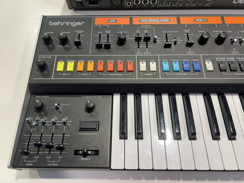 Behringer JT-16