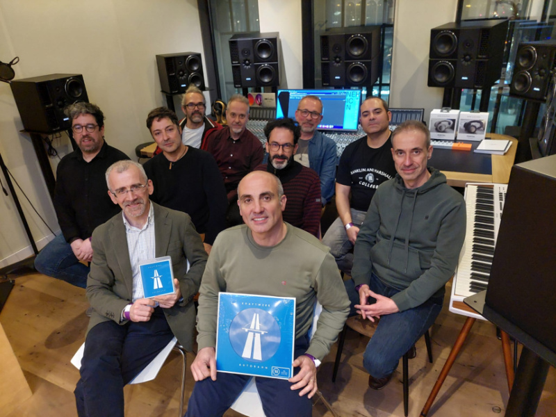 Hispasónicos en The Music Station