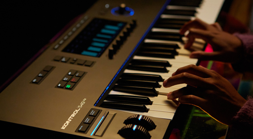 Native Instruments Kontrol S MK3 2.