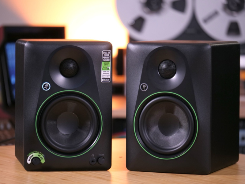 Mackie CR5-BT - Frontal