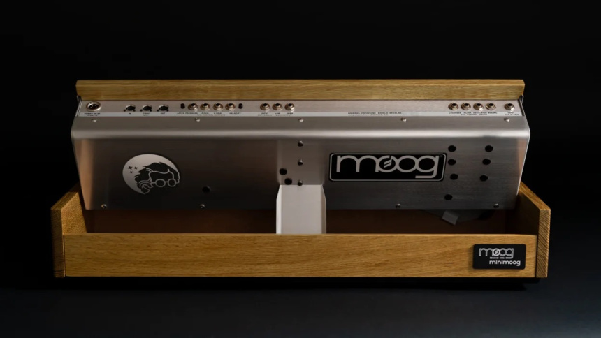 Minimoog Model D Bob Moog Tribute Edition
