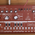 Behringer TD-3, el bassline Roland TB-303 clonado en tres colores por 150€