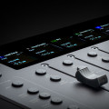 Softube Console 1 Fader MK III llegará el 24 de septiembre con faders hápticos, pantallas a color y más