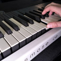 Así se toca el nuevo Osmose CE de Expressive E