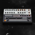 Vermona drumDING, la peculiar caja de ritmos analógica con sampling, finalmente disponible