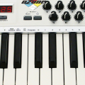 M-Audio Ozone, teclado e interfaz MIDI/Audio