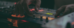 Dubset: competencia para Pioneer y su KUVO