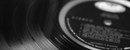 Escuchar música sigue siendo la actividad cultural preferida en España
