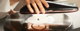 LOVE, un tocadiscos en el que gira la aguja y no el vinilo