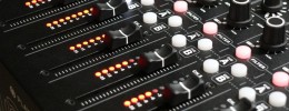 Review de PLAYdifferently Model 1, el mixer DJ imaginado por Richie Hawtin