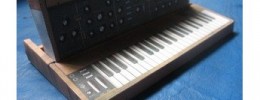 De regalo: un Minimoog de papel para que lo montes tú mismo