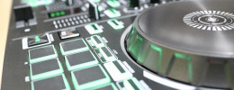 Review de Roland DJ-202, controlador para Serato y caja de ritmos