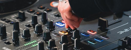 Allen & Heath presenta sus mixers 2+1 Xone:24 y Xone:24C