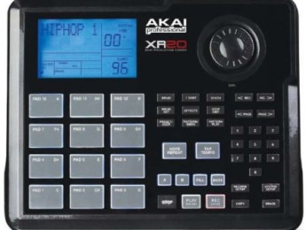 AKAI XR20 Beat Production Station en distribución