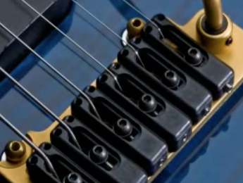 Moog Guitar en detalle