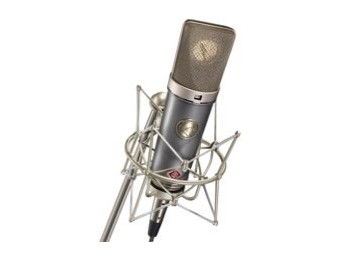 Neumann celebra su 80 aniversario con el micrófono TLM 67