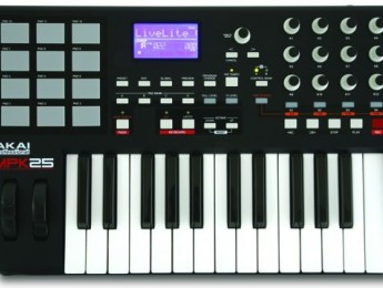 Nuevo teclado controlador AKAI MPK25 en el NAMM