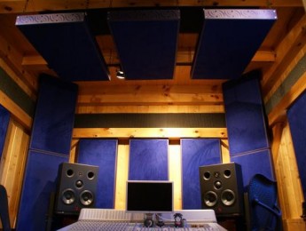 Monitores de referencia y espacio acústico