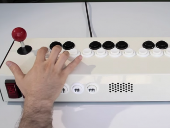 Pianocade, un sinte y controlador con pulsadores arcade