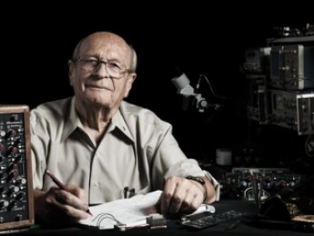 Rupert Neve presenta la serie Shelford
