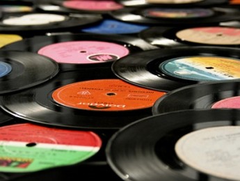 Vuelve el vinilo… espera, ¿estamos de broma?